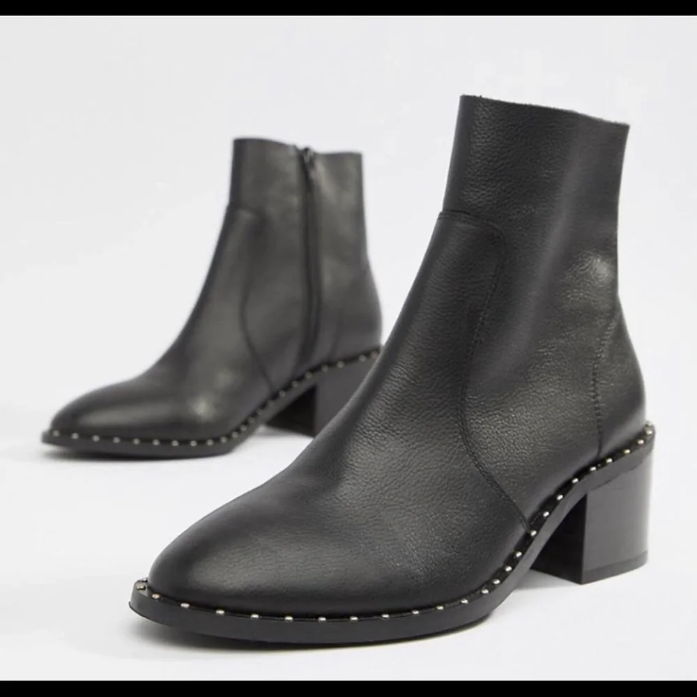 ASOS boots - Picture 1 of 3